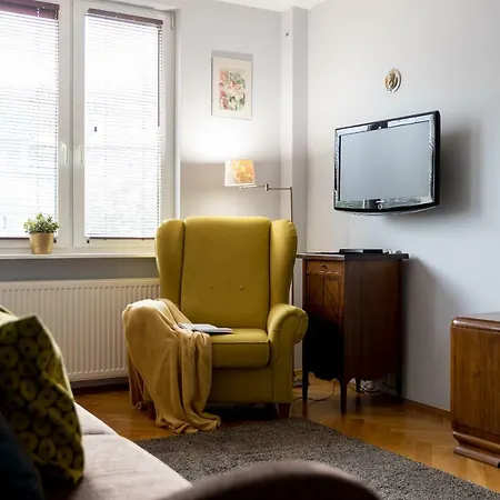 Muranow Cosy *